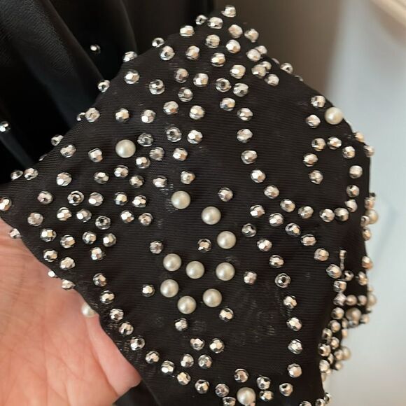 Marina Beaded Sleeve Keyhole Sheath blouse Black Size 10 NWT Offer 25 $ - Picture 6 of 11